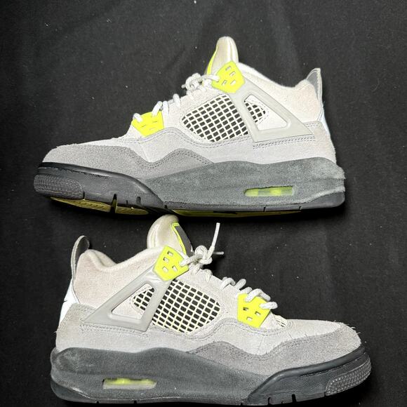 Size 5 - Nike Air Jordan 4 Retro SE GS Neon 95 Men's Shoes - Picture 3 of 8